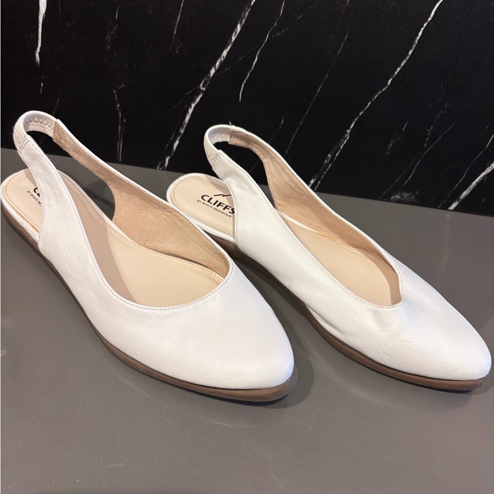 Cliffs by WHITE MOUNTAIN White Slingback Flats